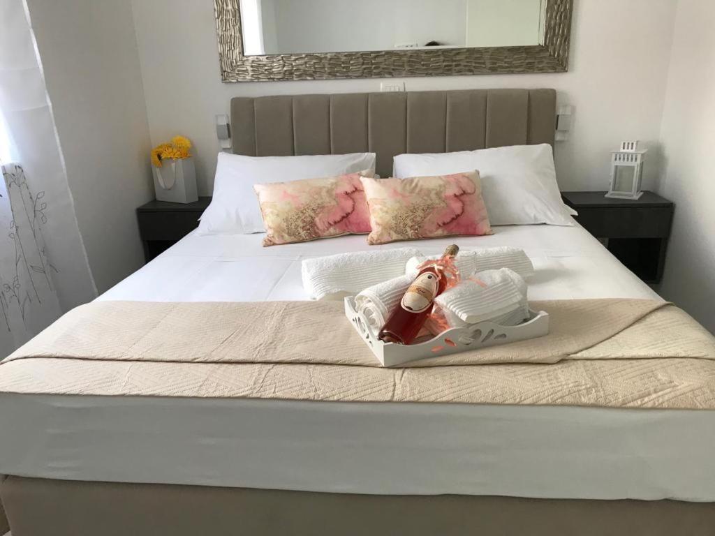 טרוגיר Hedonist-Luxury 2 Bedroom Apartment With Private Hot Tub, Garden And Free Parking מראה חיצוני תמונה